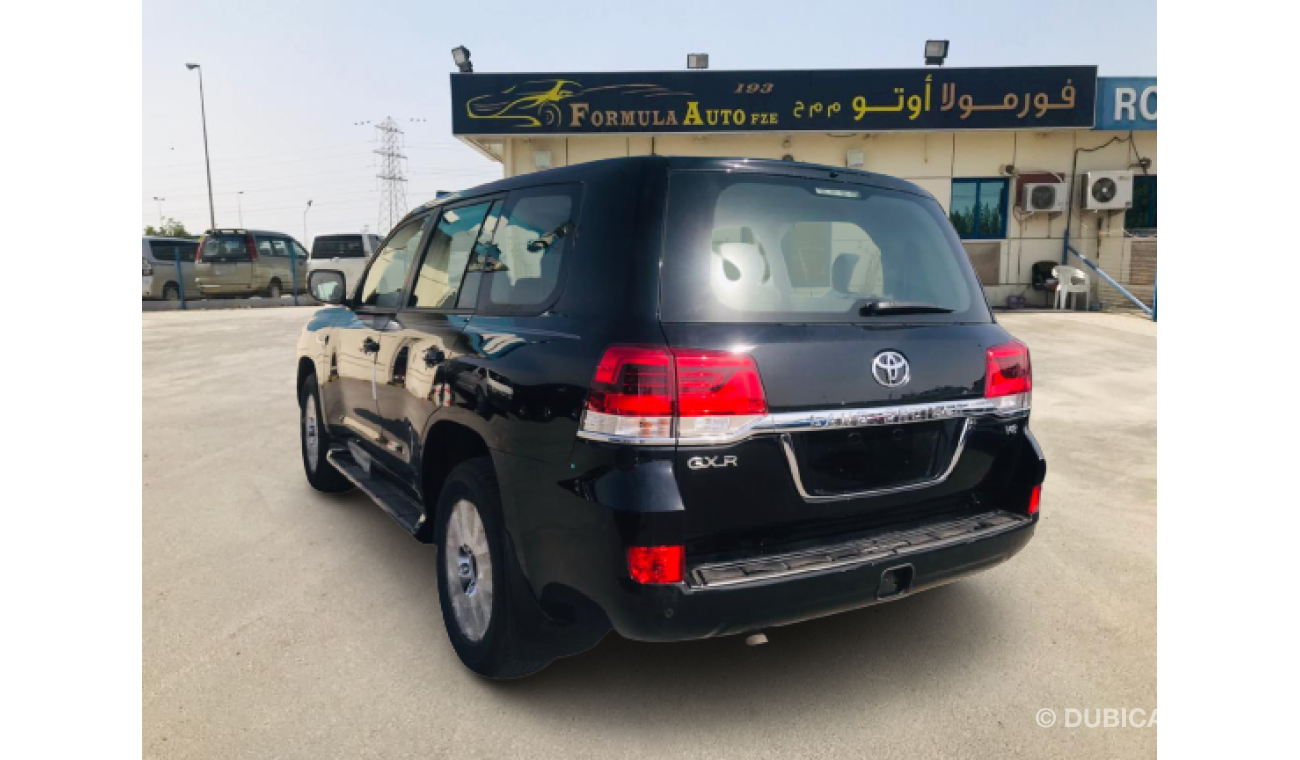 تويوتا لاند كروزر GXR 4.6L V8 // 2021 // BLACK INSIDE GRAY   WITH SUNROOF , COOL BOX , PUSH START // SPECIAL OFFER //