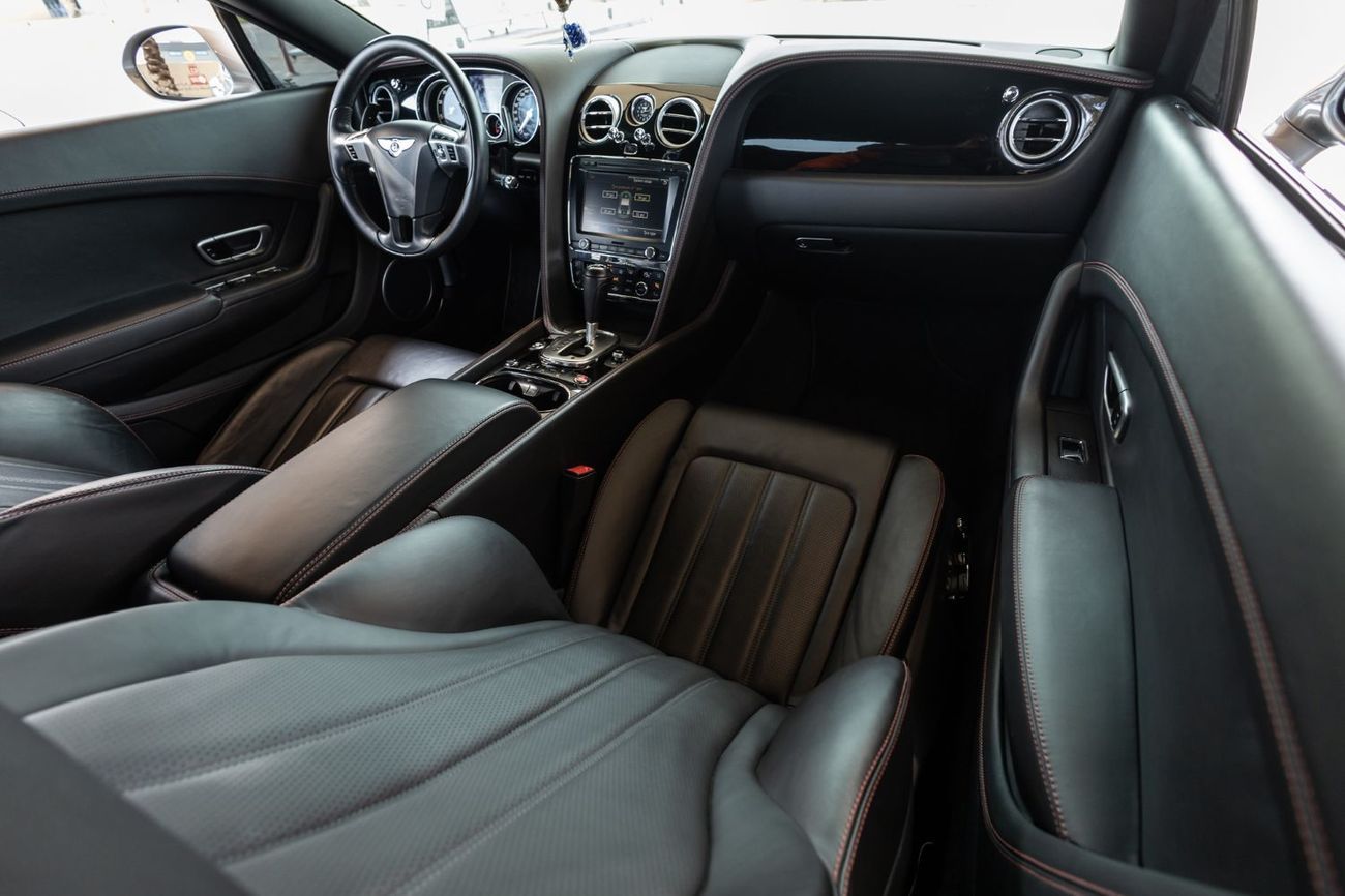 بنتلي كونتيننتال جي تي