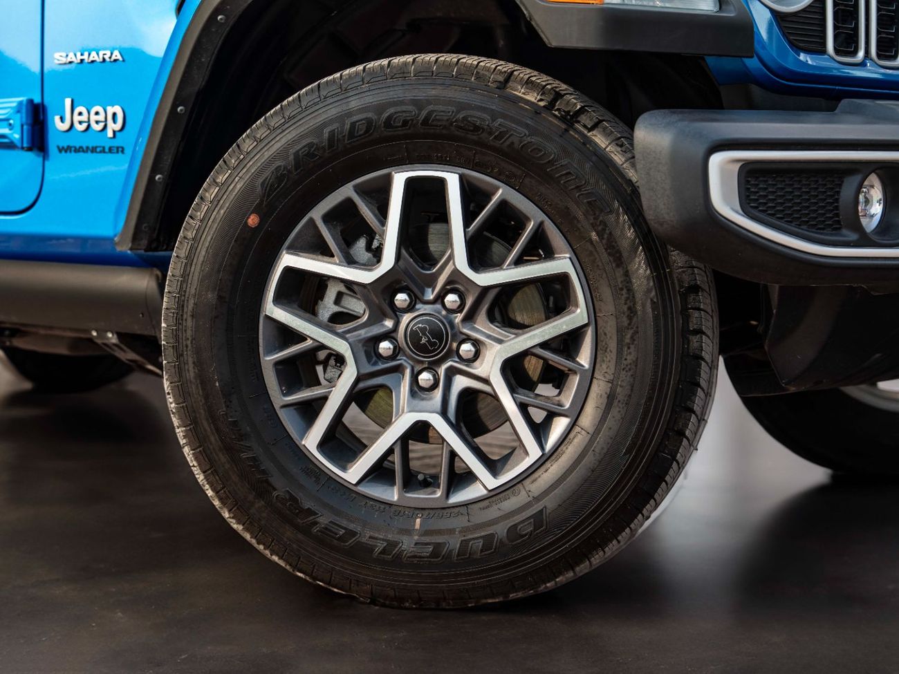 Jeep Wrangler Unlimited Sahara 2.0L A/T