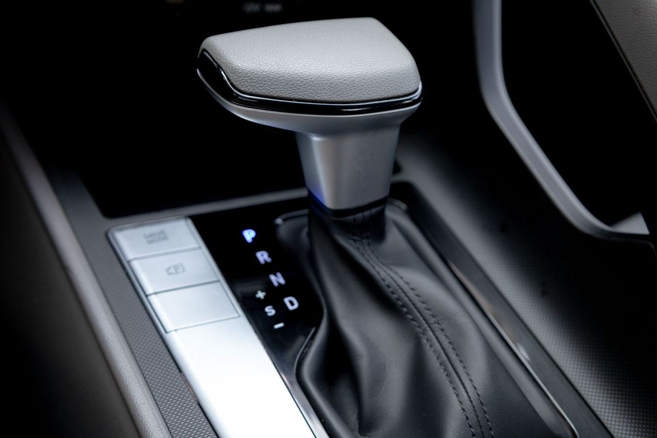 هيونداي إلانترا Smart 1.6L