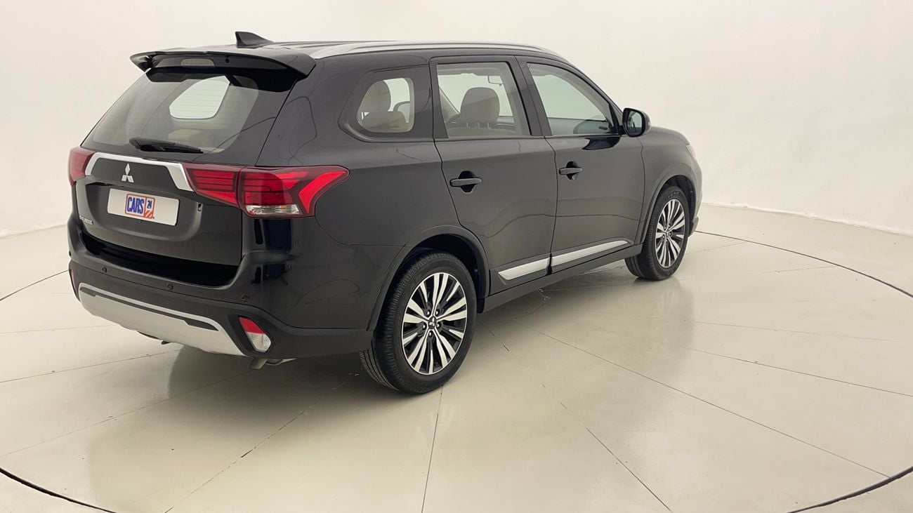 ميتسوبيشي آوتلاندر GLX MID LINE 2.4 | بدون دفعة مقدمة | اختبار القيادة في المنزل