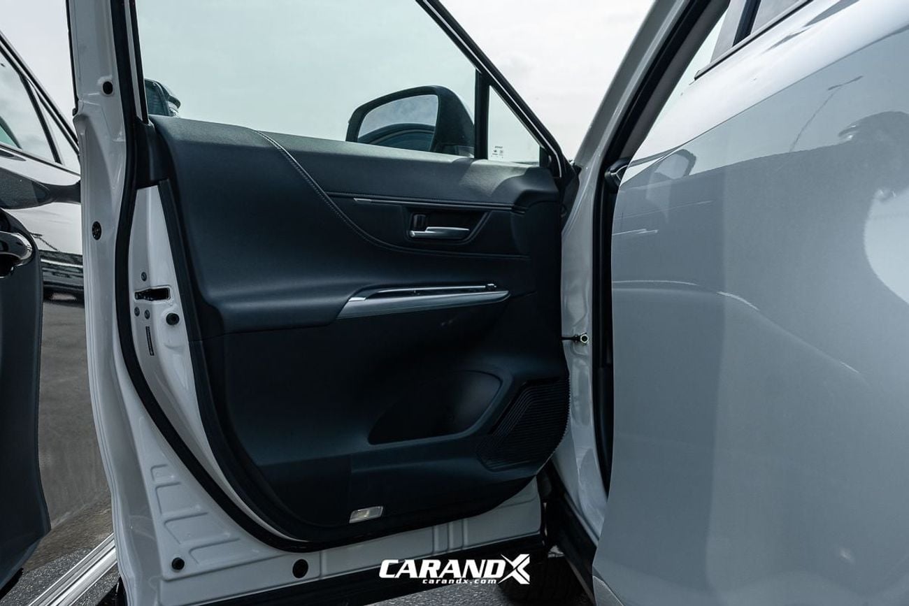 تويوتا فينزا 2.0L CVT 2WD Luxury Petrol 2025
