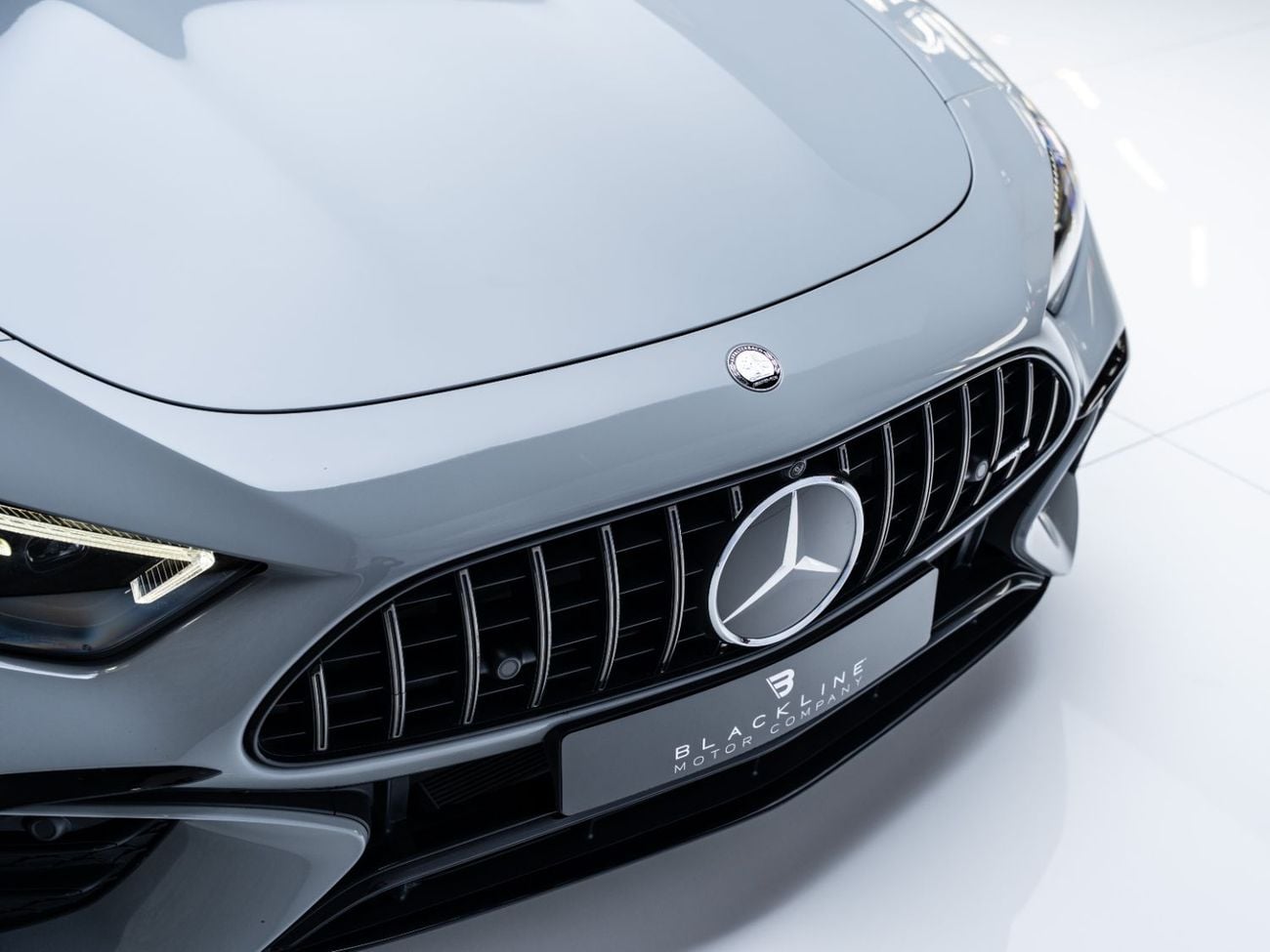 مرسيدس بنز SL 43 AMG رودستر اشترِ الآن، وادفع في عام ٢٠٢٧ | معيار بلاك لاين | ضمان مرسيدس ٢٠٣٠ + عقد خدمة، دول مجلس التعاون الخل