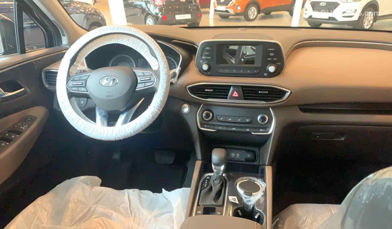 Hyundai Santa Fe 2019/3.5/4.4/Two power seats/Push start/start engine/Rear sensor/white color is available