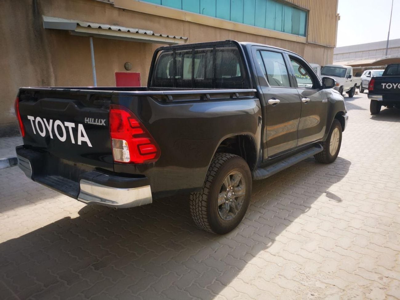 Toyota Hilux DLS 2.7L