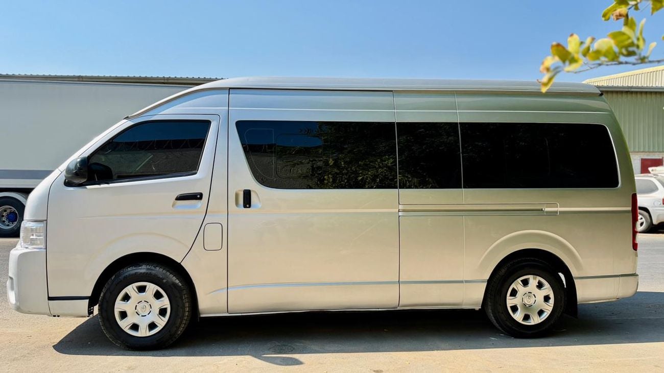 Toyota Hiace 14 SEATER | 2016 | 3.0 DIESEL ENGINE | RHD | 2WD | AUTOMATIC TRANSMISSION
