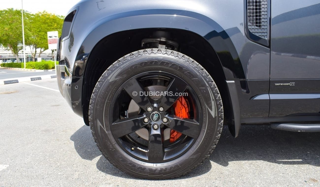 Land Rover Defender LAND ROVER DEFENDER 2021-AL TAYER WARRANTY