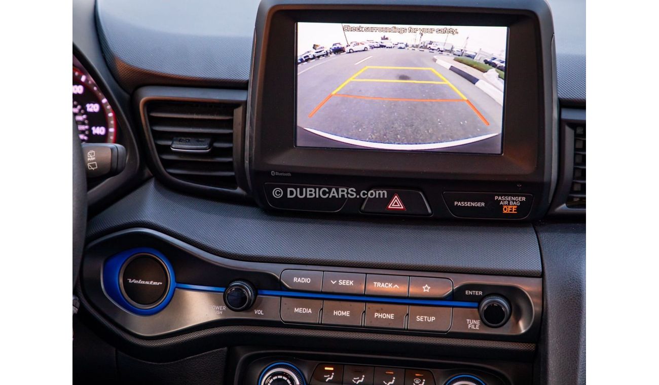 Hyundai Veloster Std