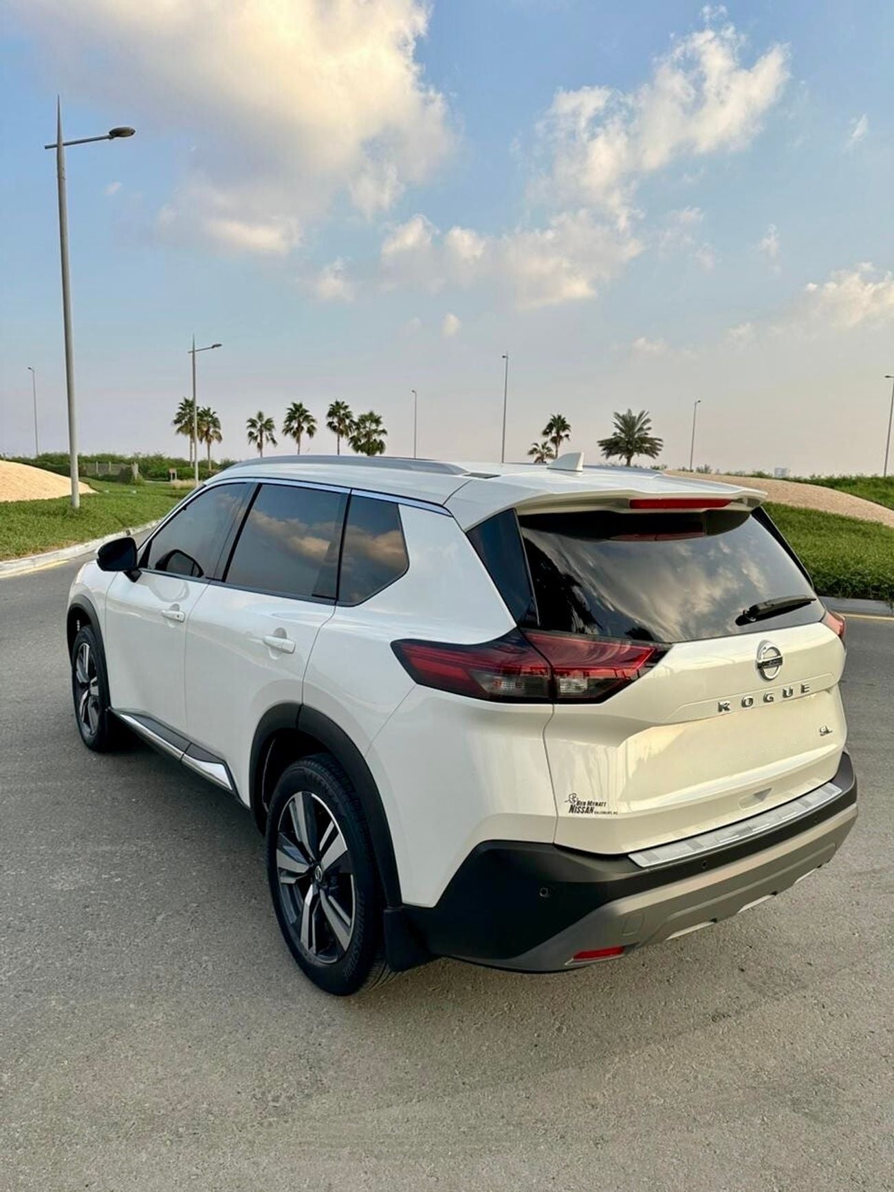 نيسان روج SL