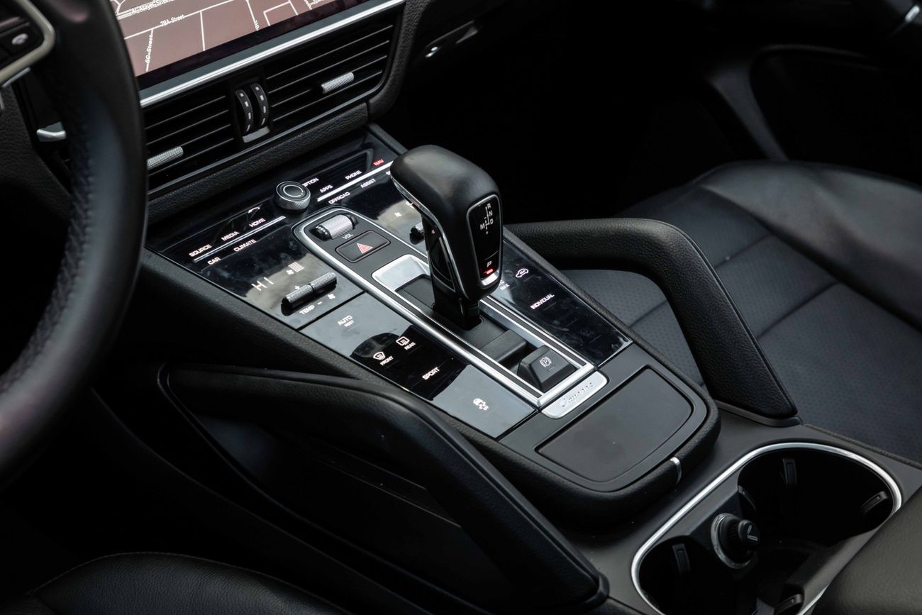 Porsche Cayenne Cayenne | 3,046 P.M | 0% Downpayment | 360 Camera | Blind Spot Warning!