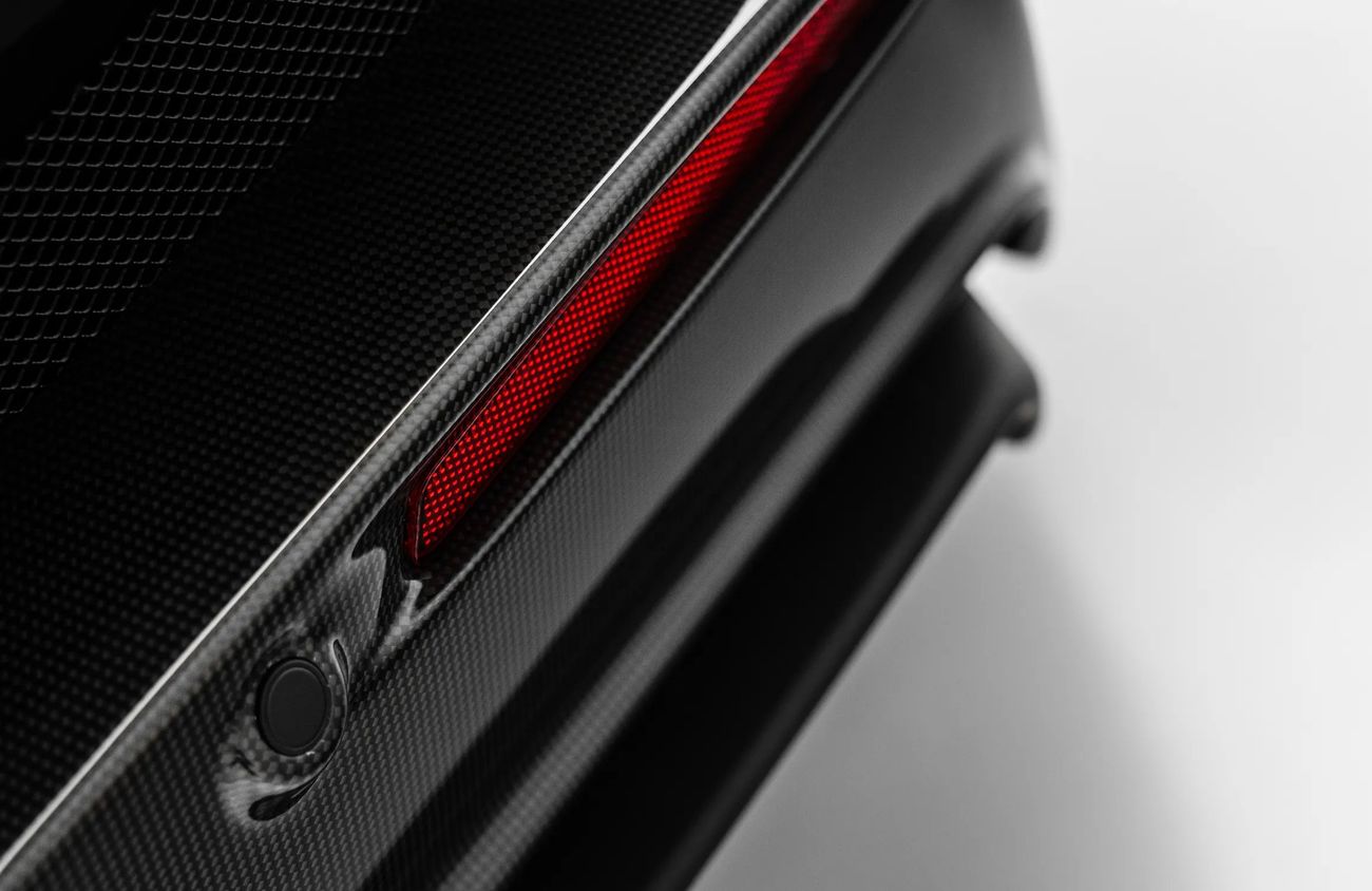 فيراري 12سيلندري ⁠6.5L Naturally Aspirated V12 Engine