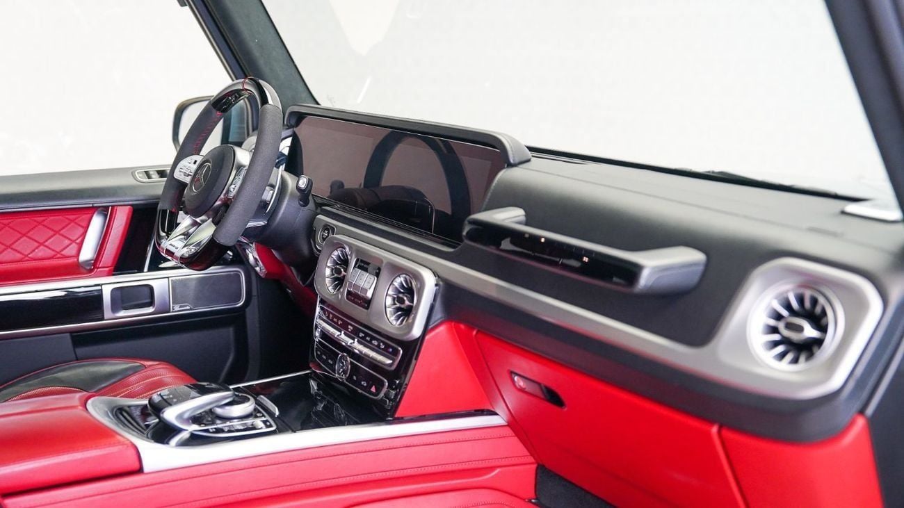 Mercedes-Benz G 63 AMG Std 4.0L Special Offer | AED 9,282 PM | 24in Wheels, Carbon Lightbar |