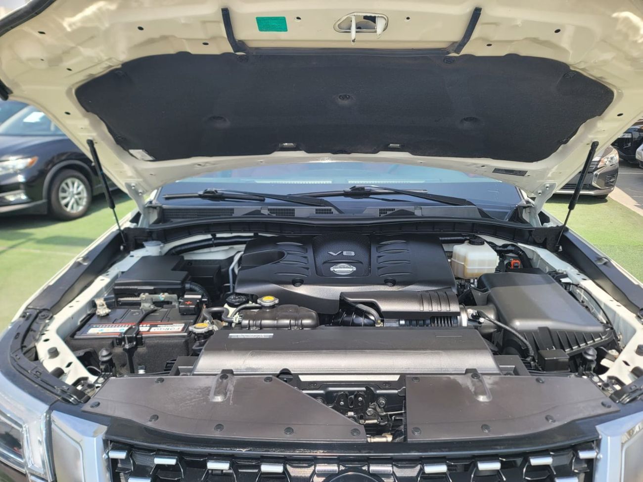 نيسان باترول LE Platinum 5.6L