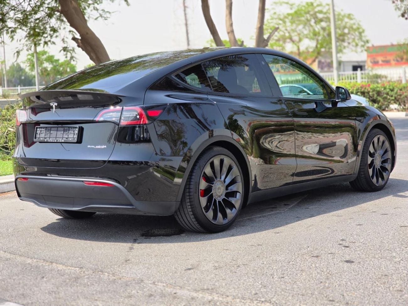 Tesla Model Y Performance (AWD) DUAL MOTOR 2024 GCC LOW MILEAGE WITH TESLA AGENCY WARRANTY IN MINT CONDITION