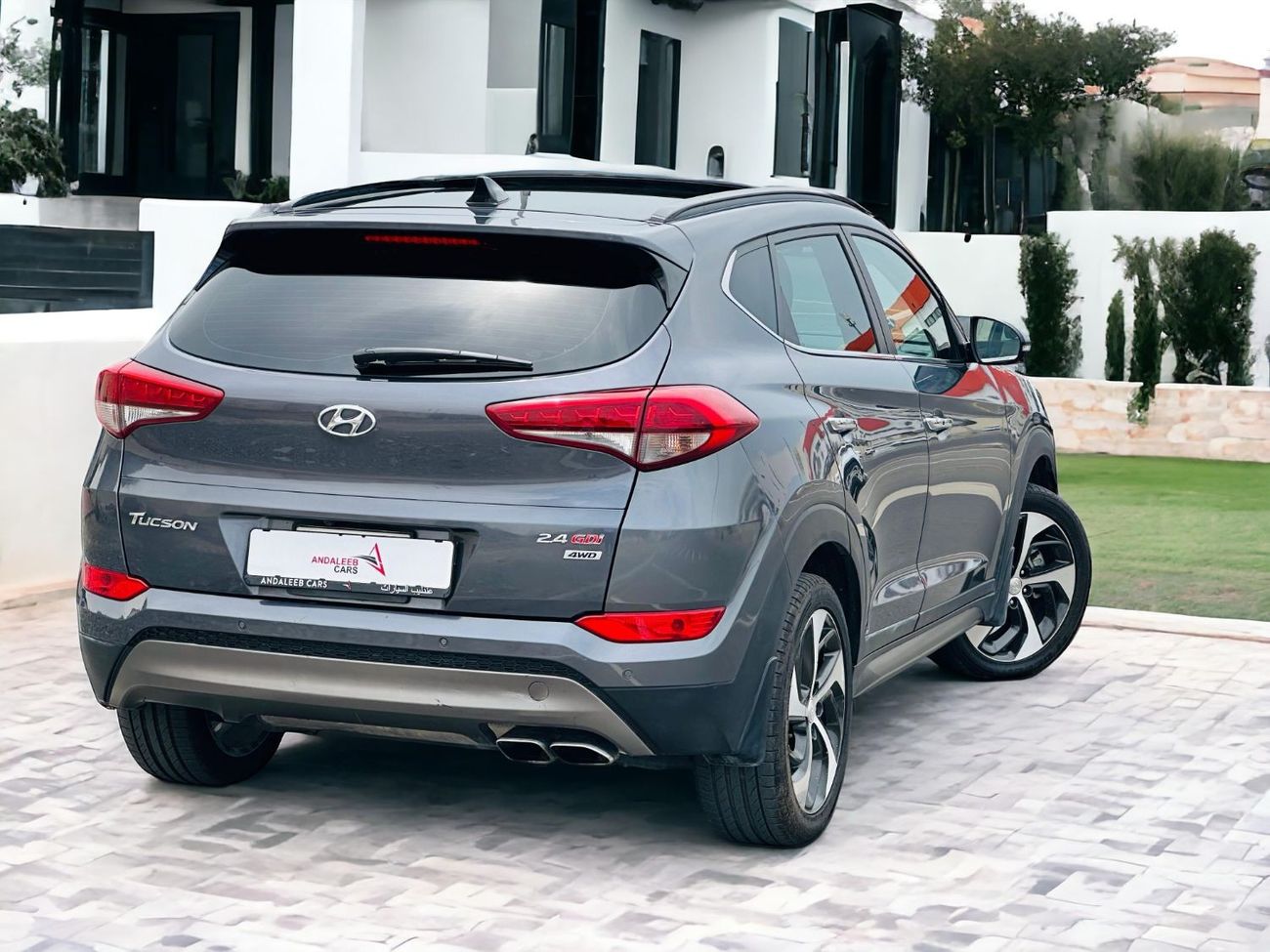 Hyundai Tucson AED1,070 PM | HYUNDAI TUCSON 2016 2.4L GDi 4WD | FSH | GCC | WELL MAINTAINED