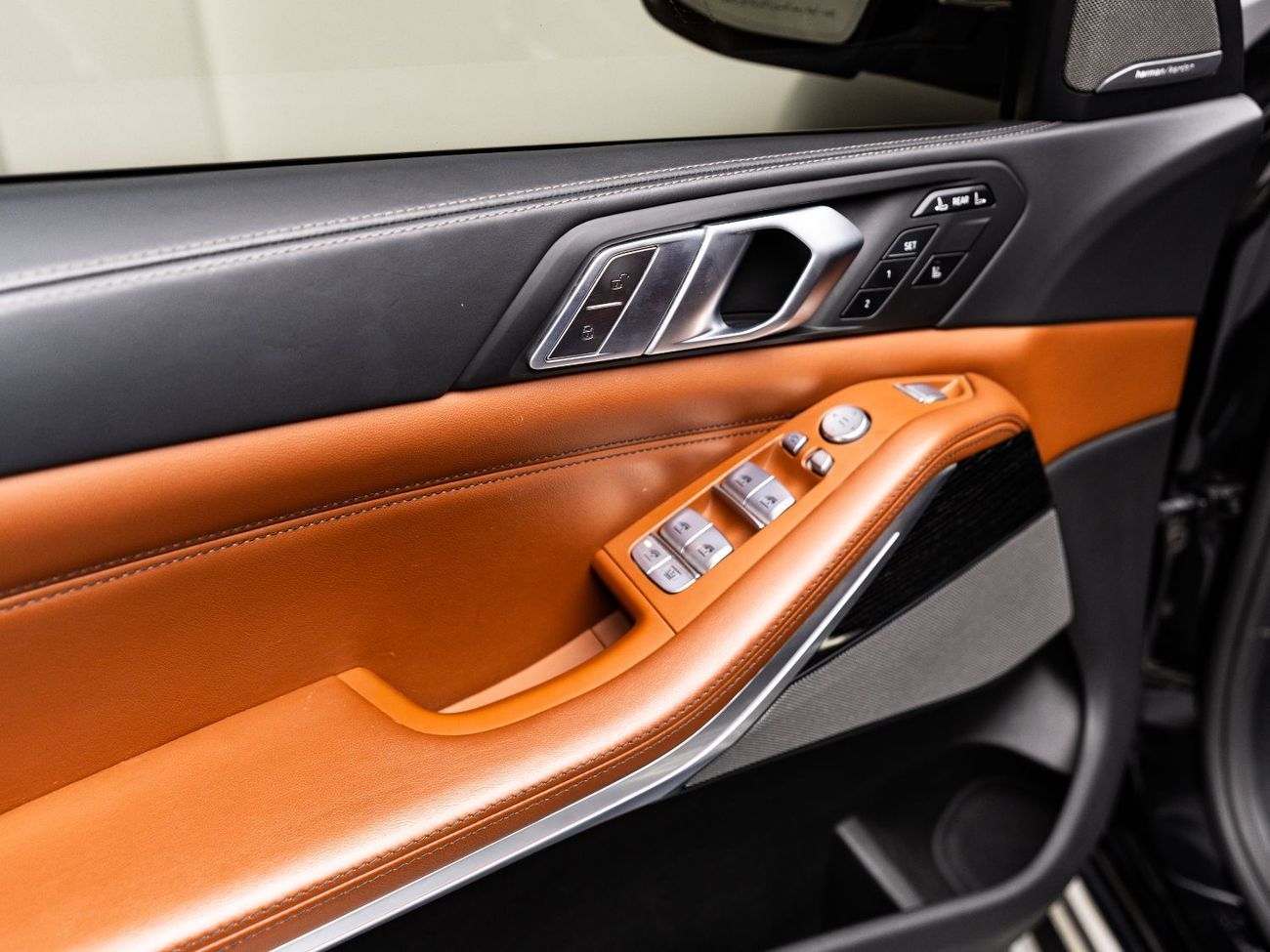 BMW X7 XDrive40i 3.0L 2022 BMW X7 xDrive 40i, 3.0L TC I6, 4WD, 375 bhp, 7 Speed Automatic