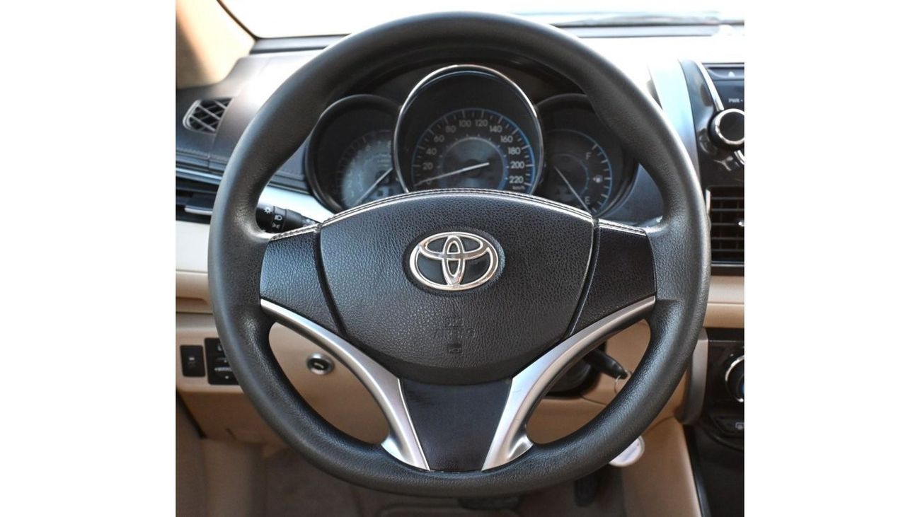 تويوتا يارس تويوتا يارس 2017 خليجي بحالة ممتازة بدون حوادث