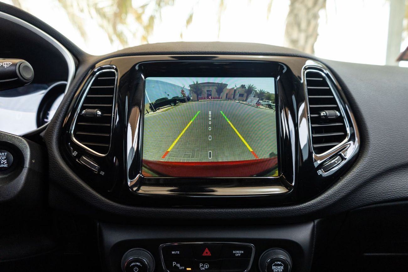 جيب كومباس Limited 2.4L (172 HP)