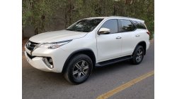 Toyota Fortuner Full option Gcc clean car 2.7 L