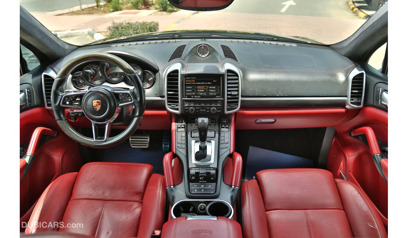 Porsche Cayenne Turbo 2015