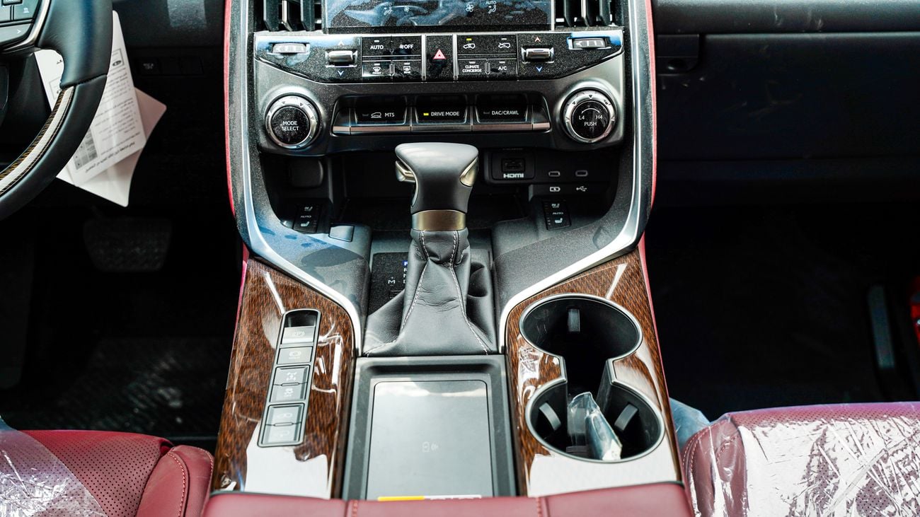 Lexus LX600