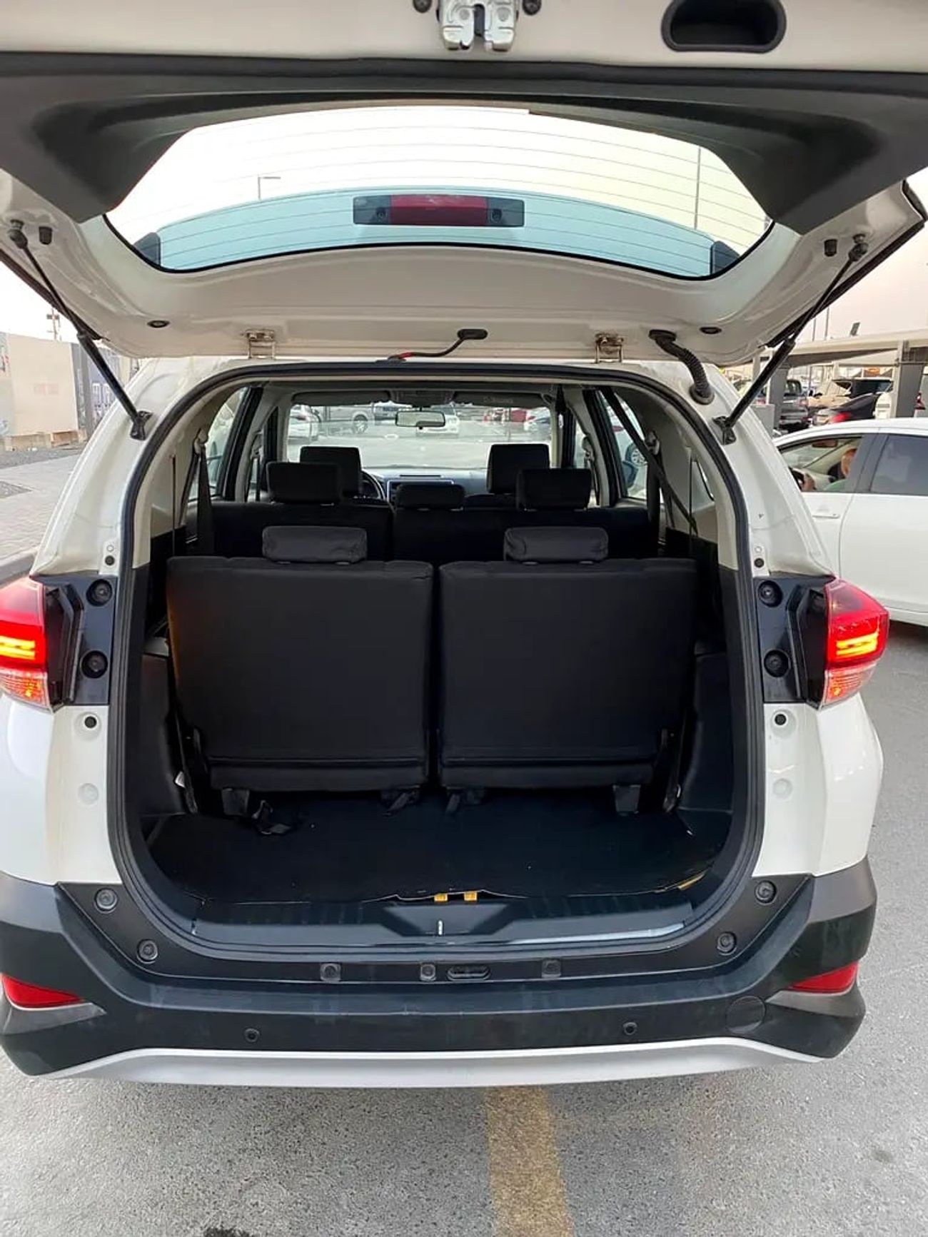 تويوتا راش EX 1.5L ويوتا راش — |