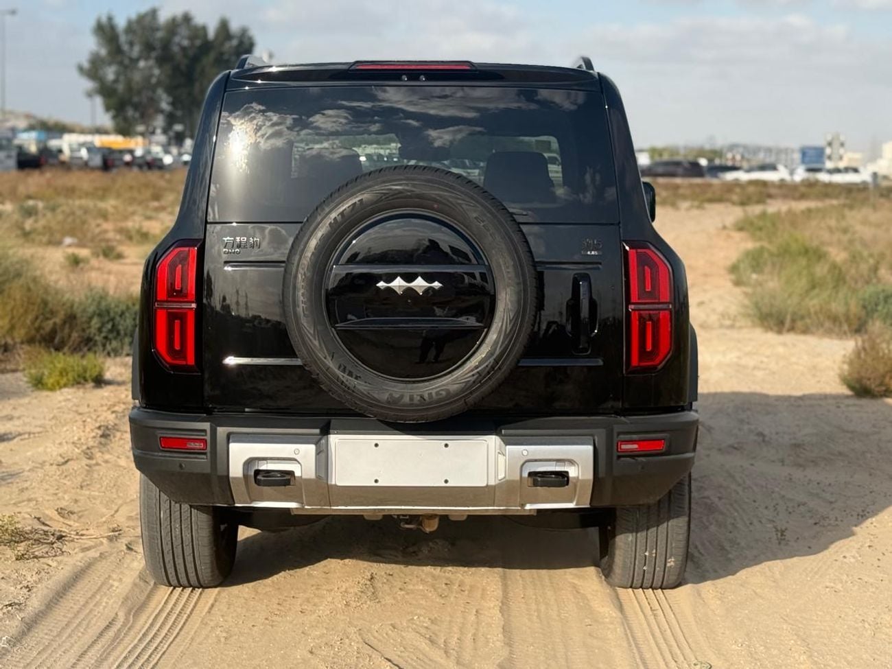 BYD Leopard 5 NAVIGATOR DOUBLE DIFFLOCK 1.5L PLUG-IN HYBRID FOR LOCAL +WARRANTY 5 YEARS OR UNLIMITED KILOMETER