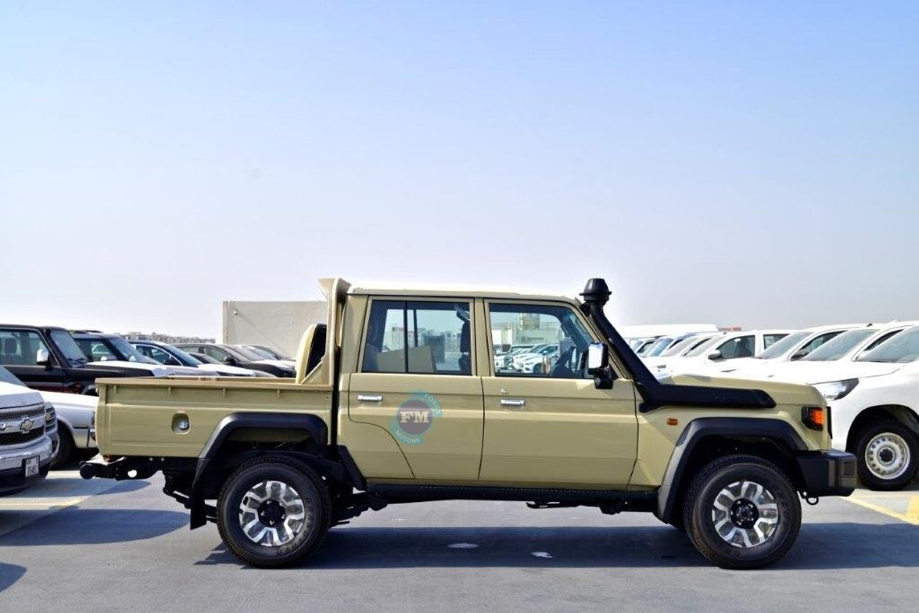 Toyota Land Cruiser Pick Up 79 Double Cab 2.8L Diesel Automatic (Full Option)