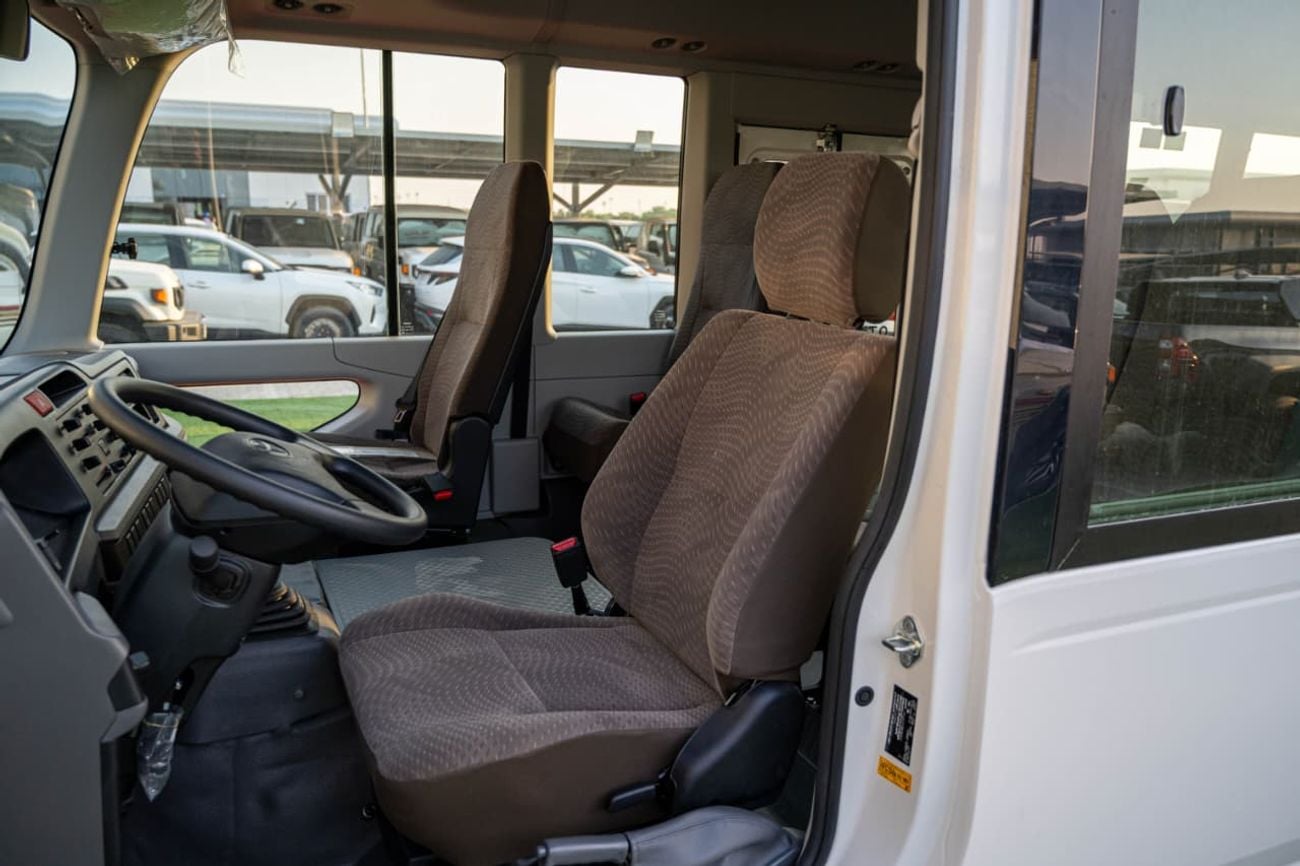 Toyota Coaster Coaster 4.2L DSL 23 DLX