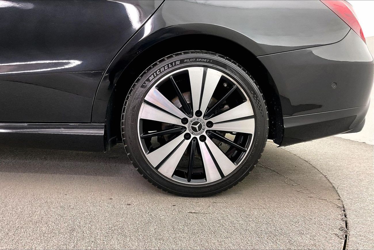 مرسيدس بنز CLA 200 Standard | National Day Celebration | شامل الضمان | 0 ﺪﻔﻋﺓ ﺃﻮﻟﻯ