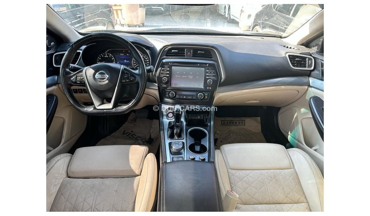Nissan Maxima