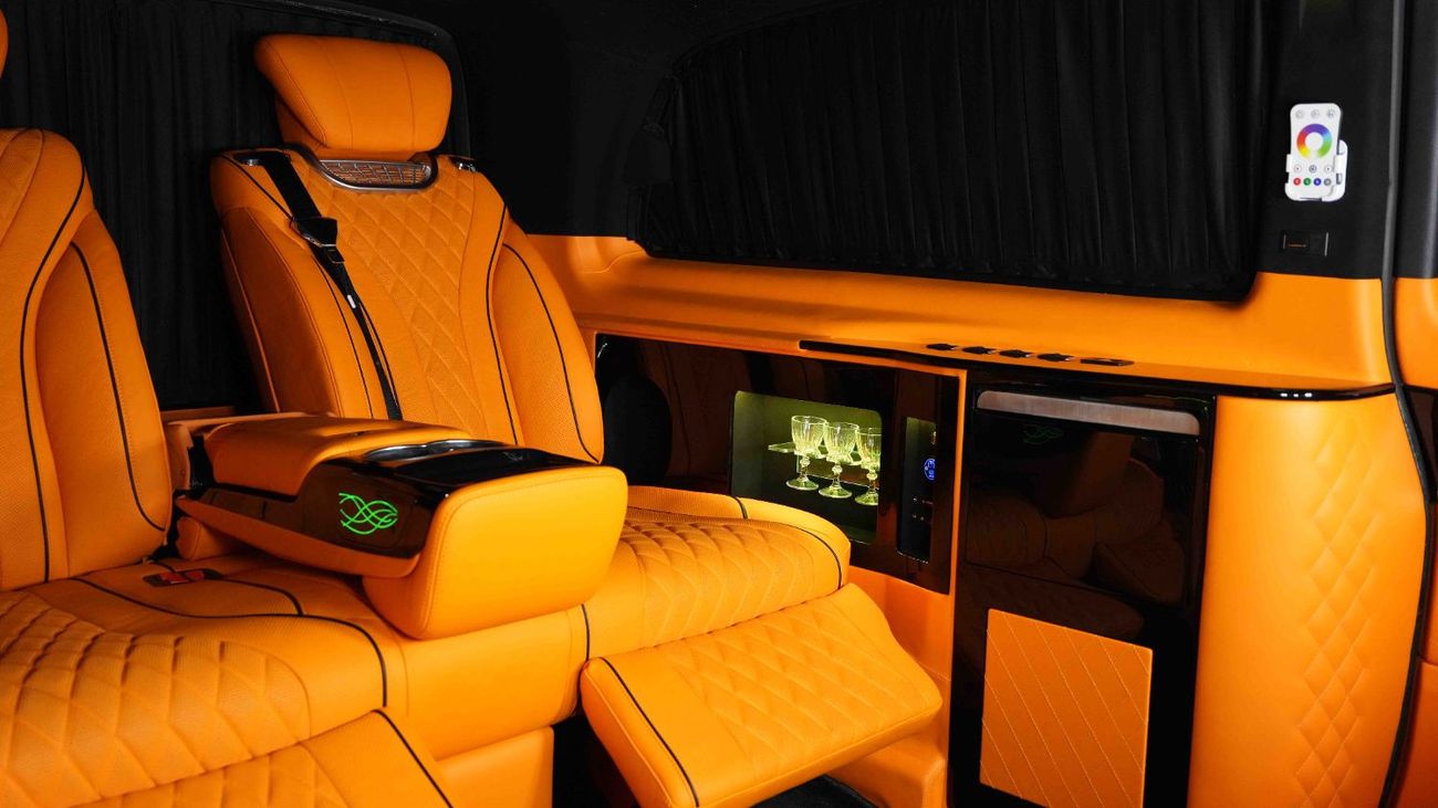 مرسيدس بنز V 250 | LIMITED OFFER | V CLASS LONG WHEELBASE | MAYBACH KIT | IMMACULATE CONDITION