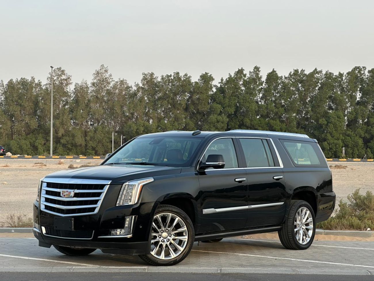 كاديلاك إسكالاد Premium Luxury 6.2L AWD