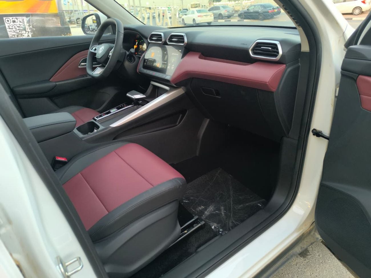 MG ZS LUX MG ZS 1.5 Turbo Engine New Shape GCC Specs Full Option 2025 Model Brand New