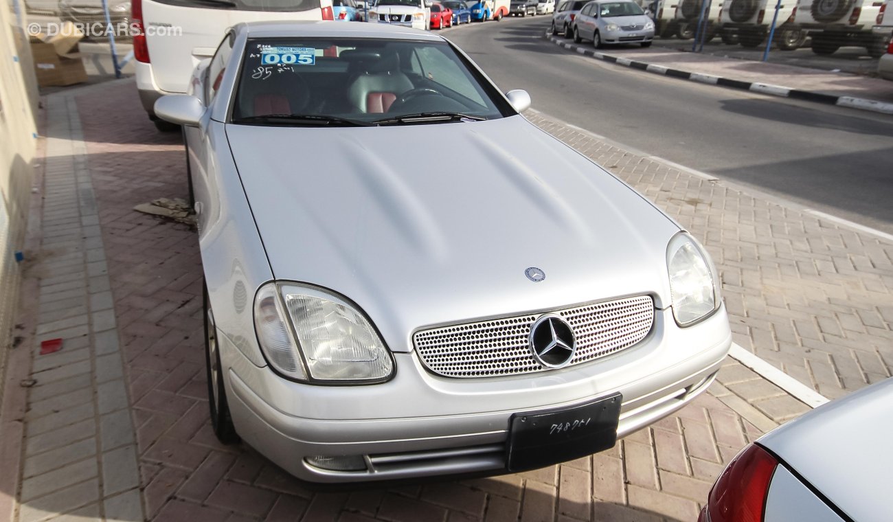 Mercedes-Benz SLK 230