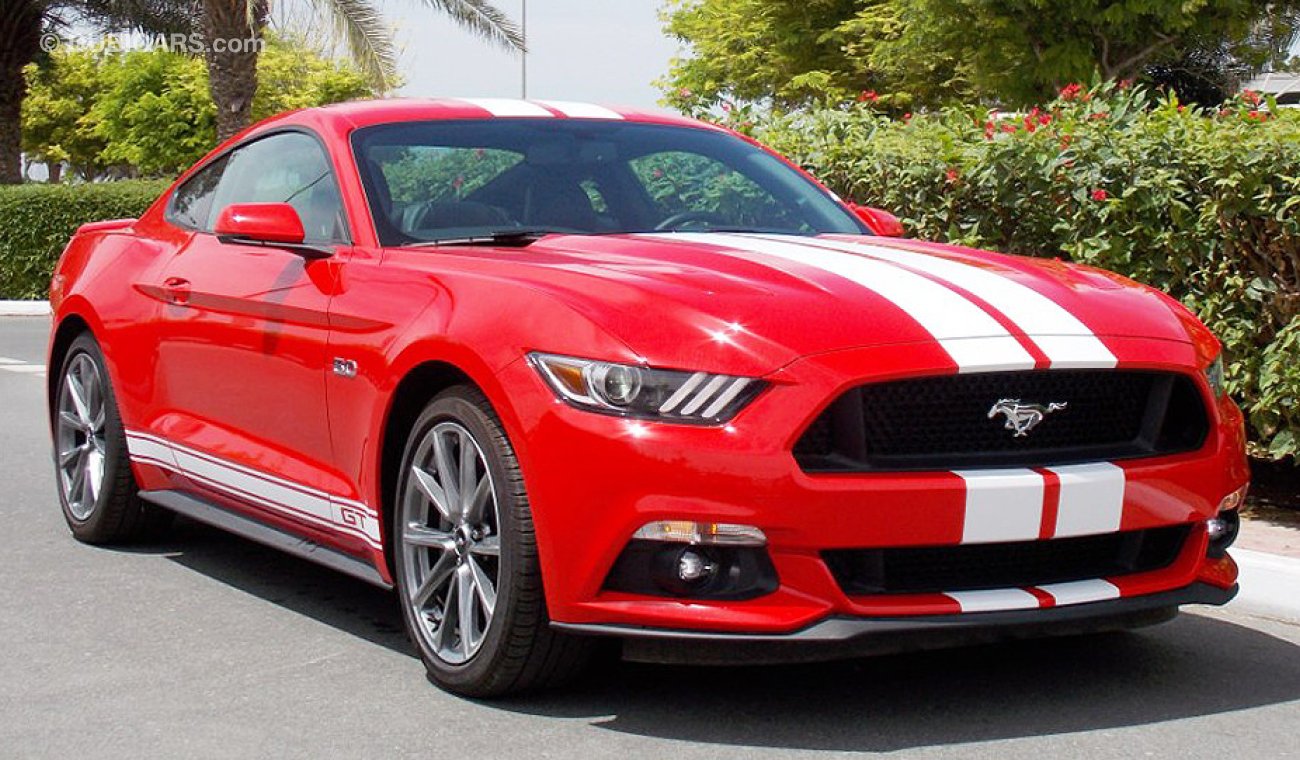 Ford Mustang GT PREMIUM +