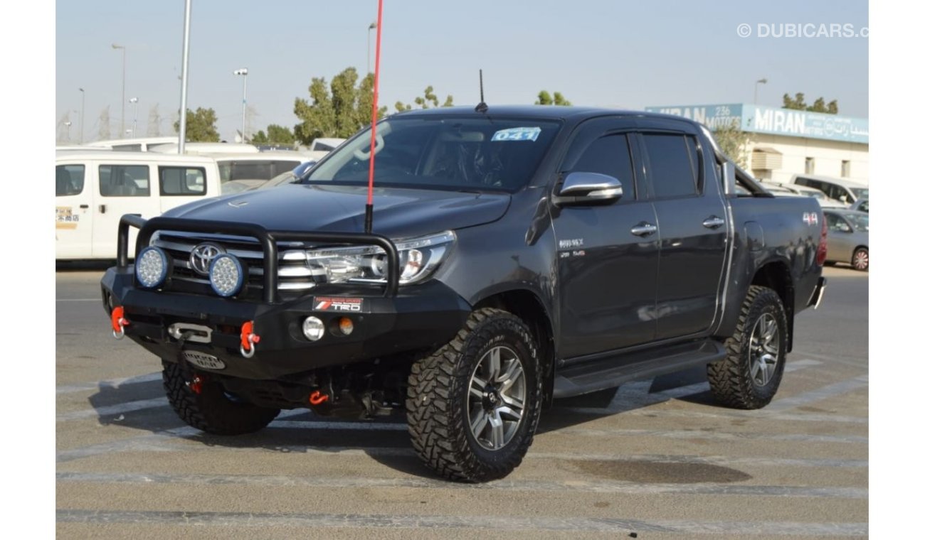 Toyota Hilux SR5