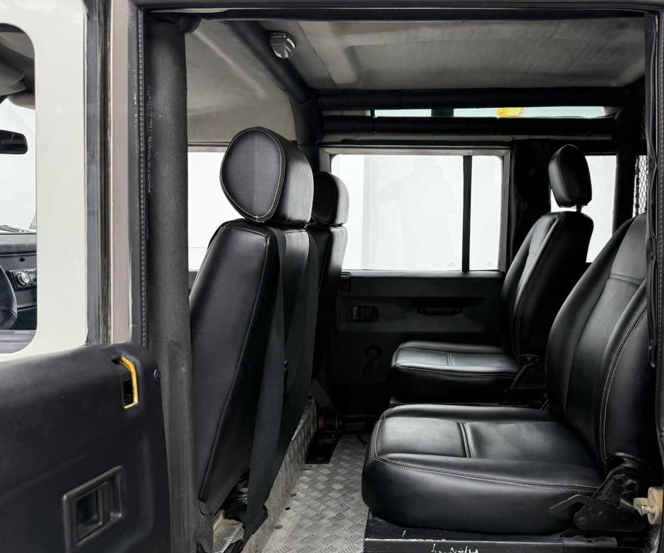 لاند روفر ديفندر 1988 Land Rover Defender ,Excellent Condition ,GCC