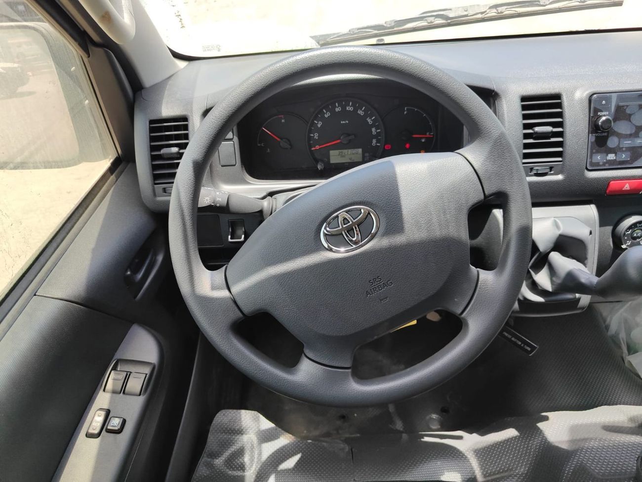 Toyota Hiace 2025 Toyota Hiace (Old-Shape) High-Roof 16-Seater Passenger Van 2.7L 4-Cyl Petrol M/T RWD Africa Onl