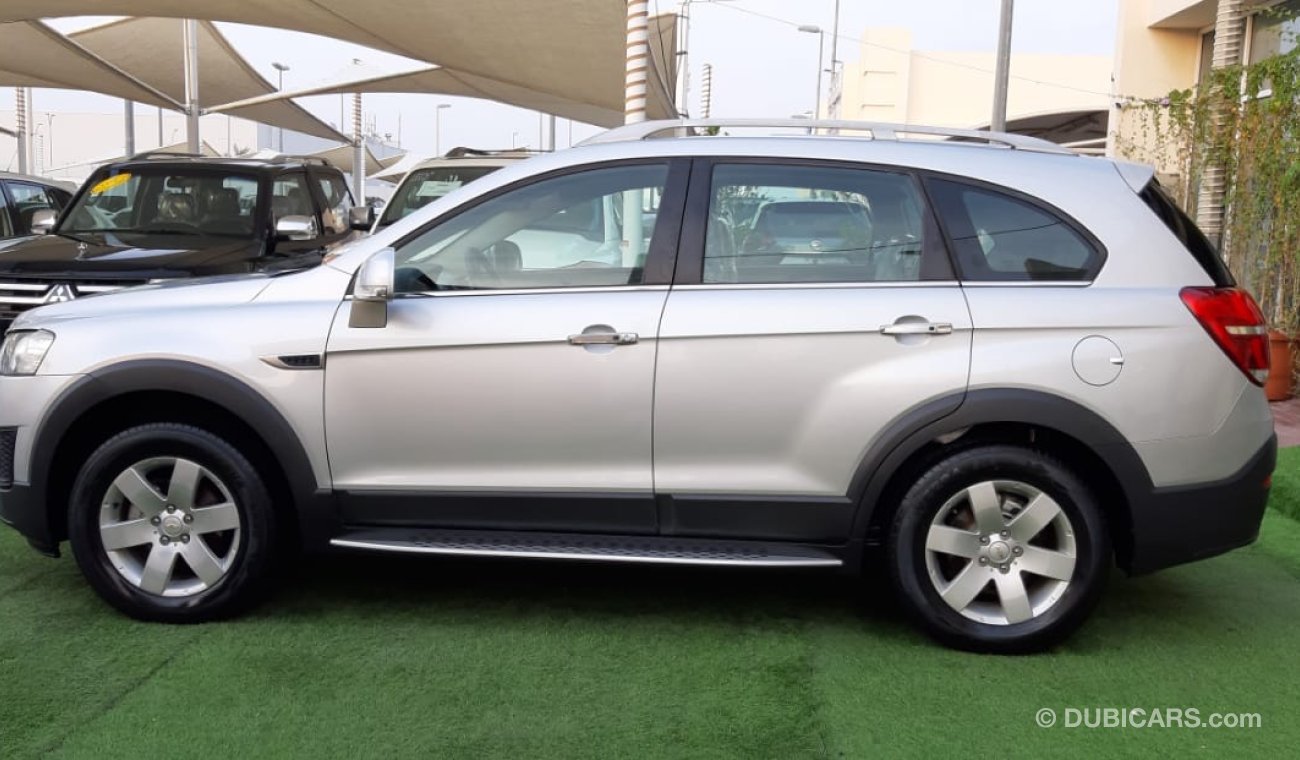Chevrolet Captiva GCC - No. 2 - without accidents - agency status - fog lights - CD player - do not need any expenses