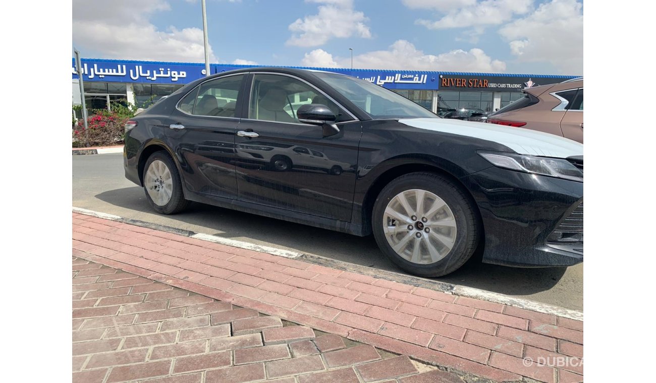 تويوتا كامري 2020YM 2.5 GLE Sunroof, Smart Key, Rear Camera-Black inside Gray Available