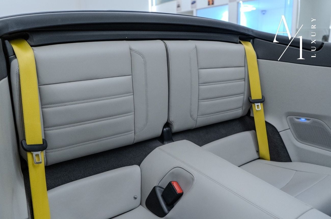 بورش 911 Turbo S 3.8L (645 HP) Convertible