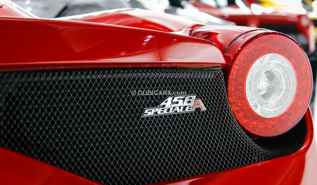 فيراري 458 Speciale A