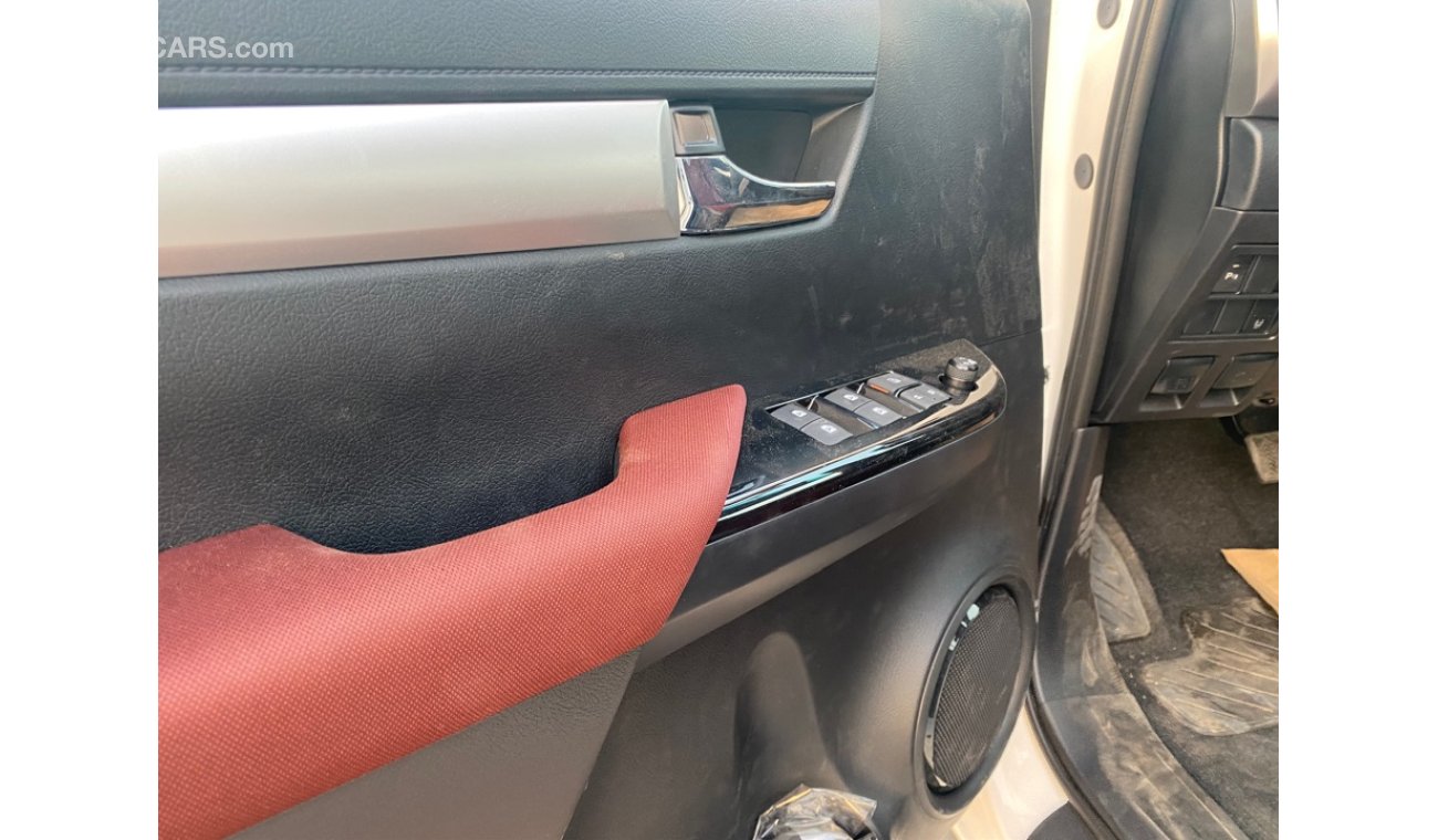 تويوتا هيلوكس 2022 2.4L DSL 4X4 FULL OPTIONS FOR EXPORT ONLY