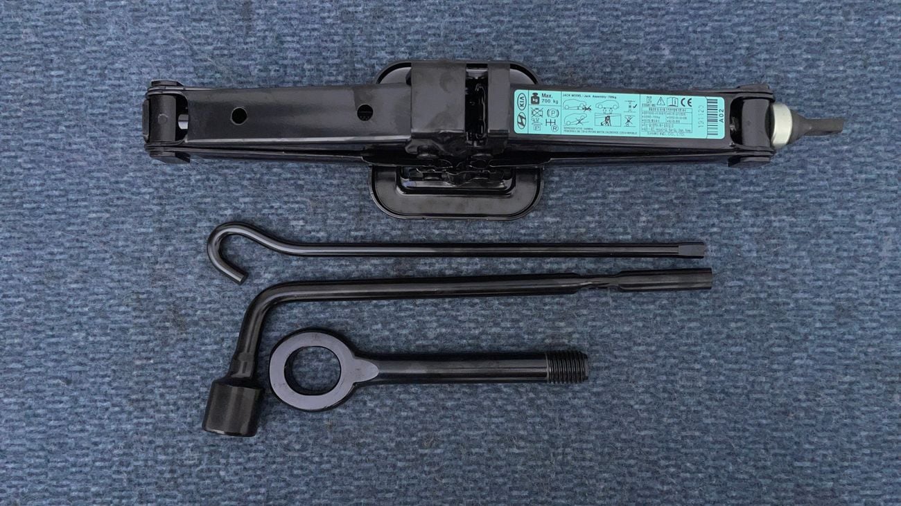 Hyundai Elantra GL 1.6 | Zero Down Payment | Free Home Test Drive