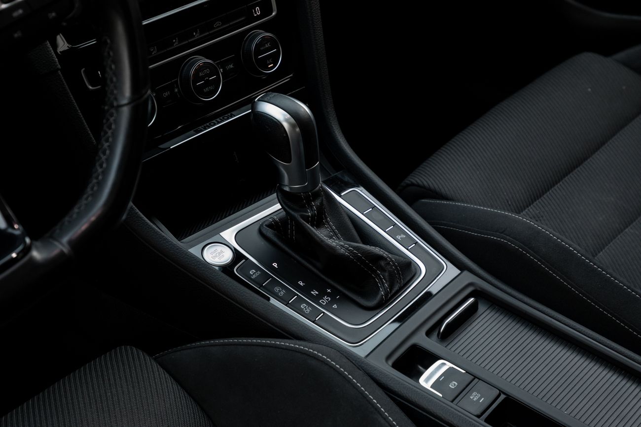 فولكس واجن جولف ار Golf R | 1,763 P.M | 0% Downpayment | Immaculate Condition!