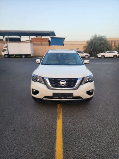 نيسان باثفايندر SL 3.5L (7 Seater) (SL) GCC SPECS WHITE WITH SUNROOF