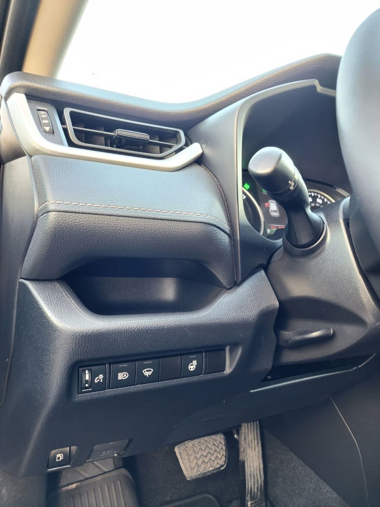 Toyota RAV4 RAV4 XLE HYBRID