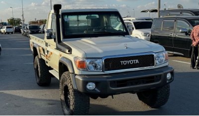 Toyota Land Cruiser Pick Up