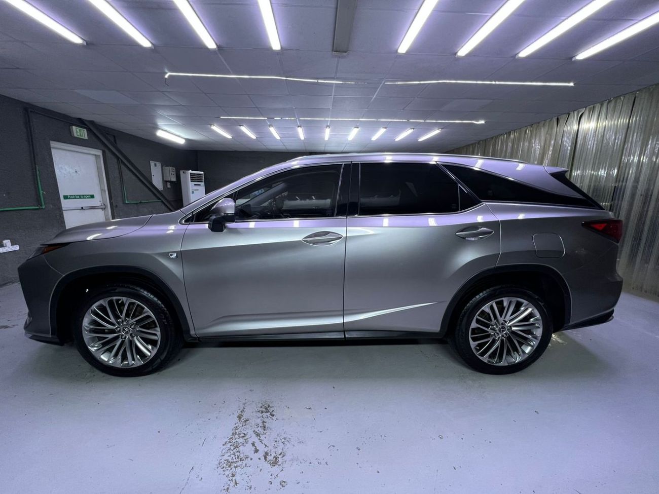 لكزس RX 350 Lexus RX350L F Sport 3.5L - Automatic . Petrol . 5 Seats . 5 Doors